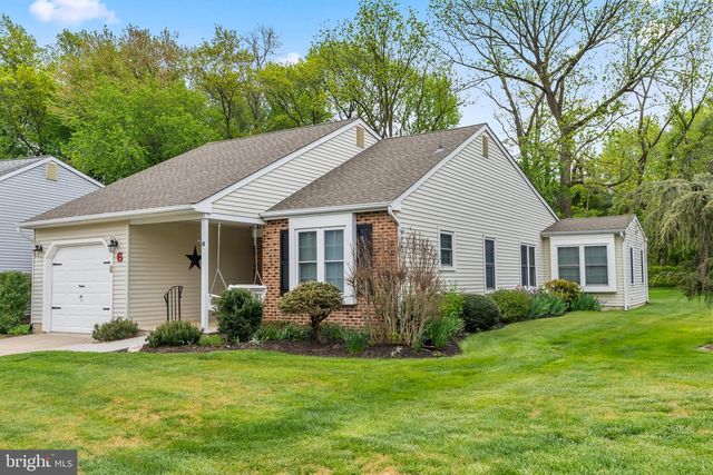 6 MONETA CT, Mount Laurel, NJ 08054