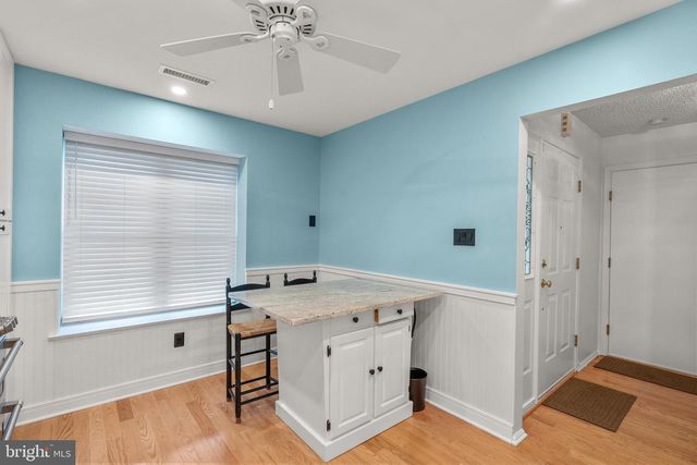 6 MONETA CT, Mount Laurel, NJ 08054