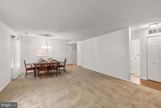 6 MONETA CT, Mount Laurel, NJ 08054