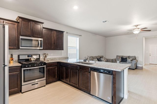 3432 Oregon Trail Road NE, Rio Rancho, NM 87144