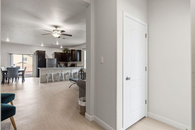 3432 Oregon Trail Road NE, Rio Rancho, NM 87144