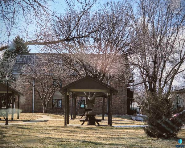 3600 S Gateway Blvd Boulevard 103, Sioux Falls, SD 57106