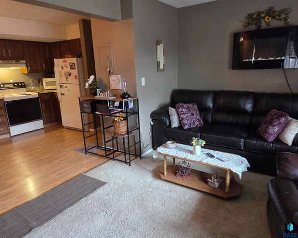 3600 S Gateway Blvd Boulevard 103, Sioux Falls, SD 57106