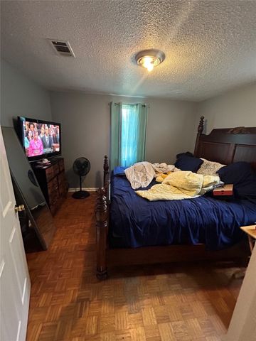 570 Sally Ann Drive, Shreveport, LA 71106