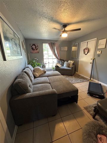 570 Sally Ann Drive, Shreveport, LA 71106