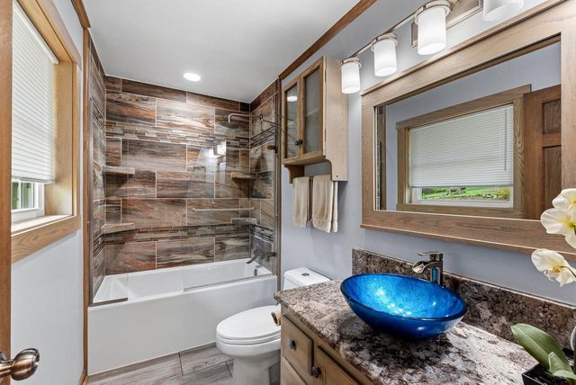 820 Crestwood DRIVE, Waukesha, WI 53188