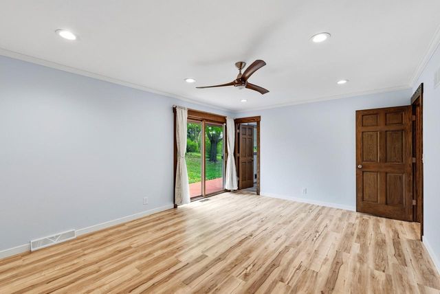 820 Crestwood DRIVE, Waukesha, WI 53188