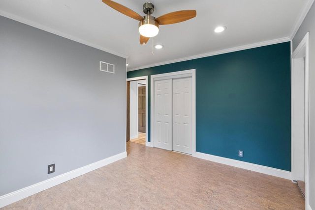 820 Crestwood DRIVE, Waukesha, WI 53188