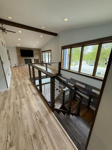 820 Crestwood DRIVE, Waukesha, WI 53188