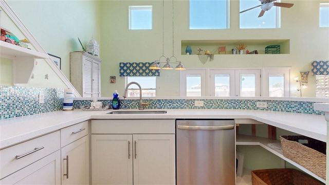 727 La Juana Ct, Port Aransas, TX 78373