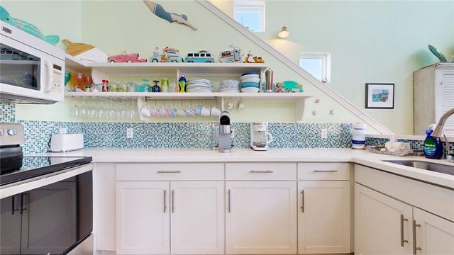 727 La Juana Ct, Port Aransas, TX 78373