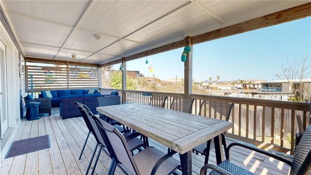 727 La Juana Ct, Port Aransas, TX 78373