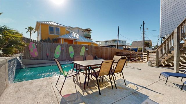 727 La Juana Ct, Port Aransas, TX 78373
