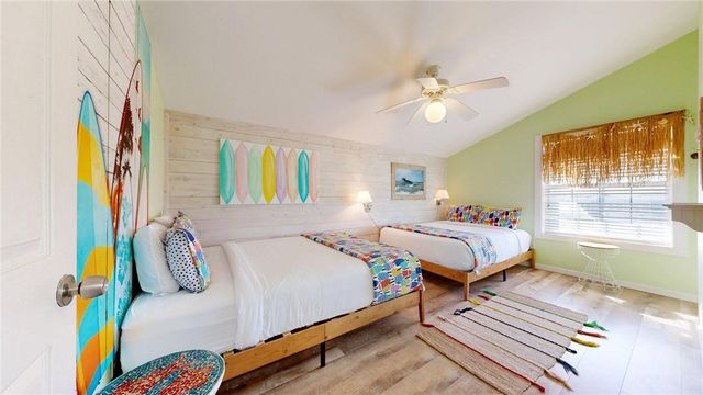 727 La Juana Ct, Port Aransas, TX 78373