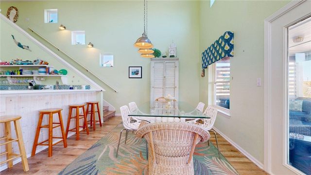 727 La Juana Ct, Port Aransas, TX 78373