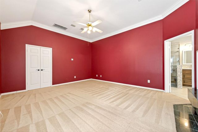 7 Windridge Place, The Woodlands, TX 77381