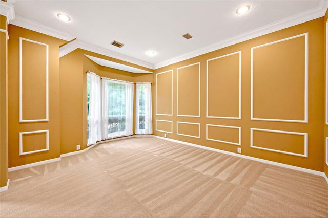 7 Windridge Place, The Woodlands, TX 77381