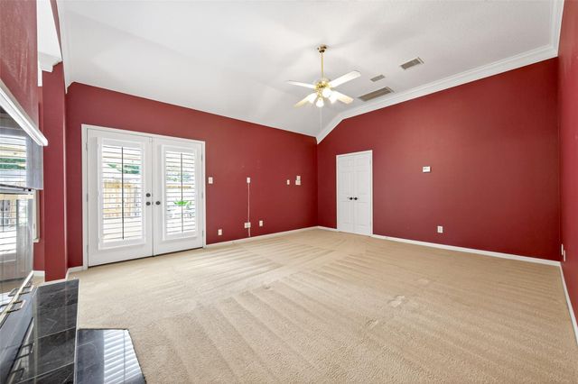 7 Windridge Place, The Woodlands, TX 77381