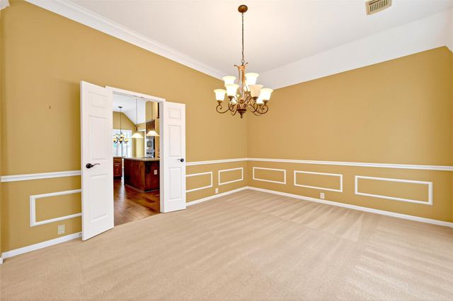 7 Windridge Place, The Woodlands, TX 77381