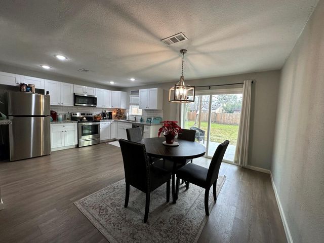 5710 Southseas Street, Houston, TX 77033