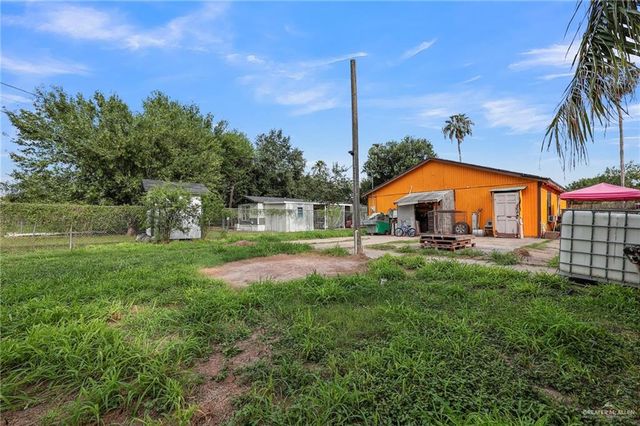 524 E Fannin Avenue, Alamo, TX 78516