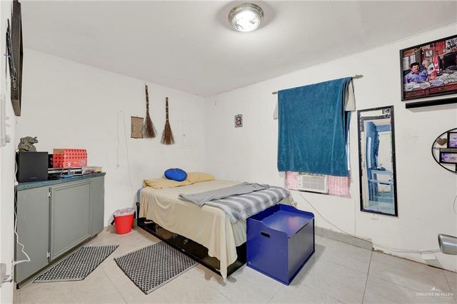 524 E Fannin Avenue, Alamo, TX 78516