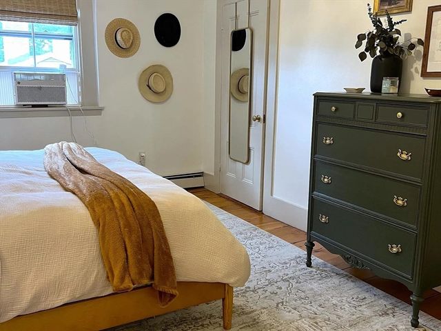 386 Essex Street 5, Salem, MA 01970