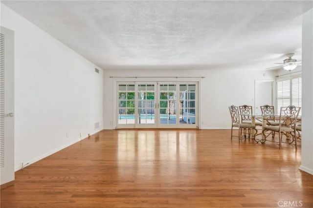 17213 Gault Street, Lake Balboa, CA 91406