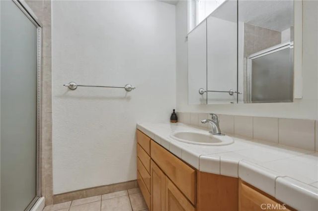 17213 Gault Street, Lake Balboa, CA 91406
