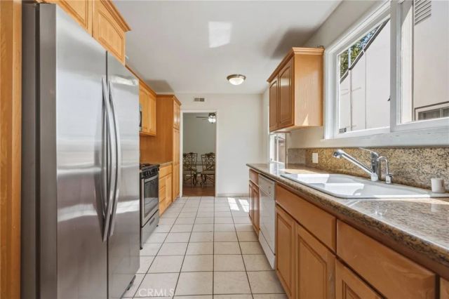 17213 Gault Street, Lake Balboa, CA 91406