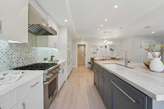 314 Outer Circle, Redwood City, CA 94062