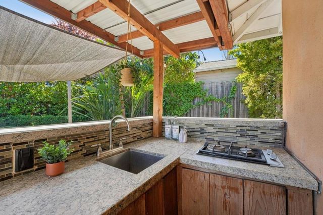 314 Outer Circle, Redwood City, CA 94062