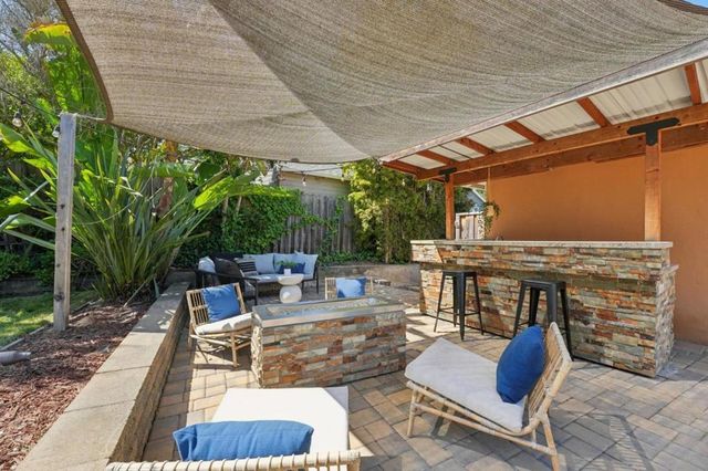 314 Outer Circle, Redwood City, CA 94062