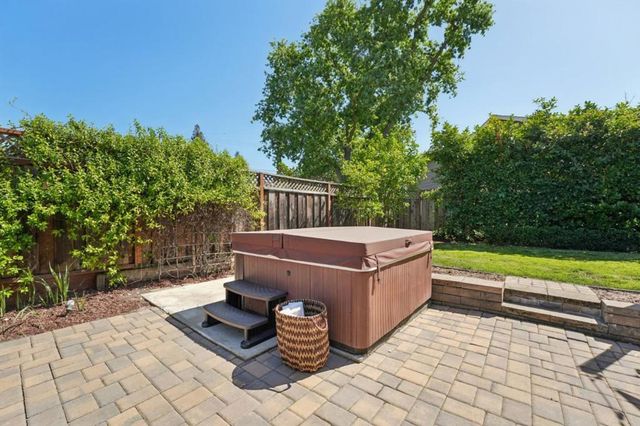 314 Outer Circle, Redwood City, CA 94062