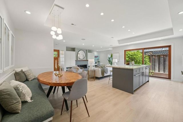 314 Outer Circle, Redwood City, CA 94062