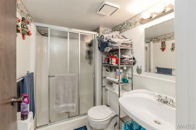 5259 Cedarstone Court A, St Louis, MO 63129