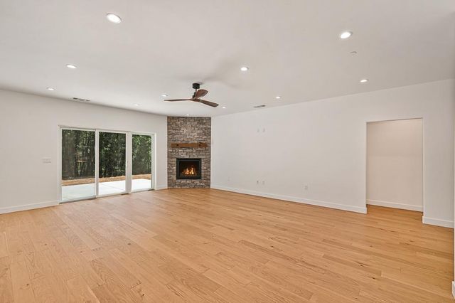 5379 Crestline Dr, Foresthill, CA 95631