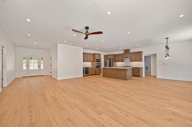 5379 Crestline Dr, Foresthill, CA 95631