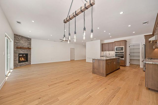 5379 Crestline Dr, Foresthill, CA 95631