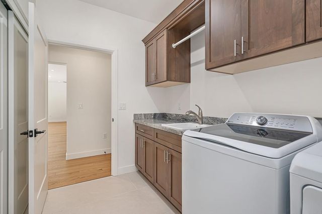 5379 Crestline Dr, Foresthill, CA 95631