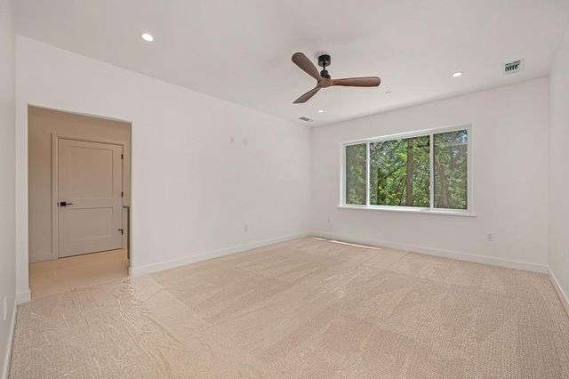 5379 Crestline Dr, Foresthill, CA 95631