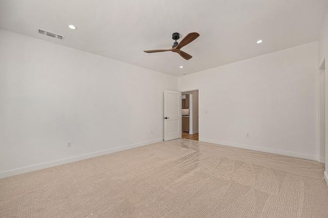 5379 Crestline Dr, Foresthill, CA 95631
