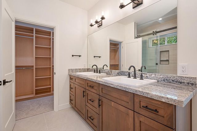 5379 Crestline Dr, Foresthill, CA 95631