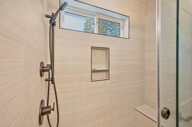 5379 Crestline Dr, Foresthill, CA 95631