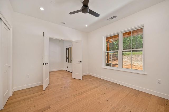 5379 Crestline Dr, Foresthill, CA 95631