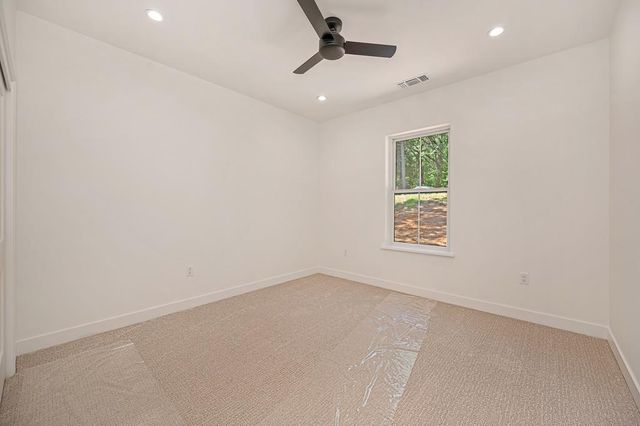 5379 Crestline Dr, Foresthill, CA 95631