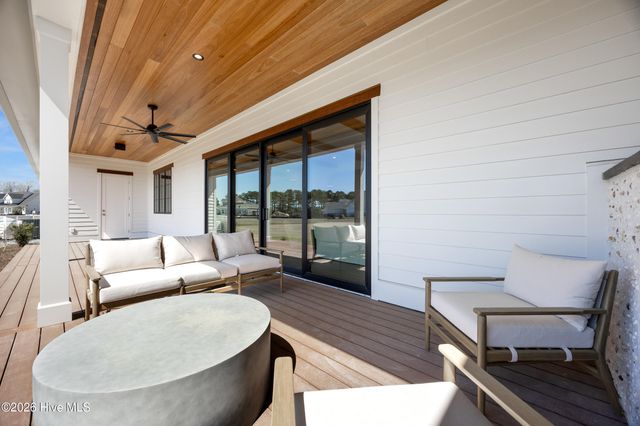 103 Dragonfly Lane, Hampstead, NC 28443