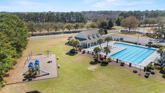 103 Dragonfly Lane, Hampstead, NC 28443