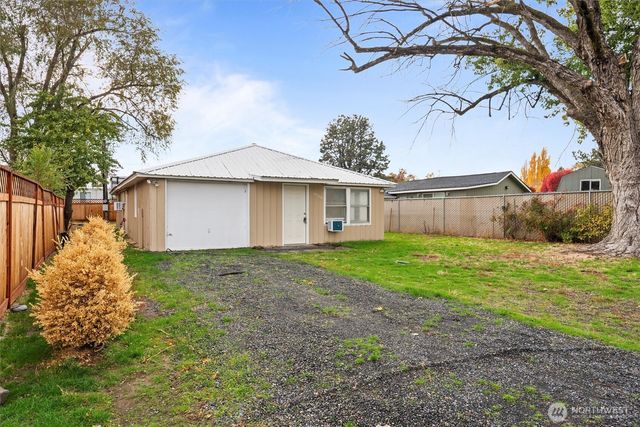 19160 NW Franklin Street, Soap Lake, WA 98851