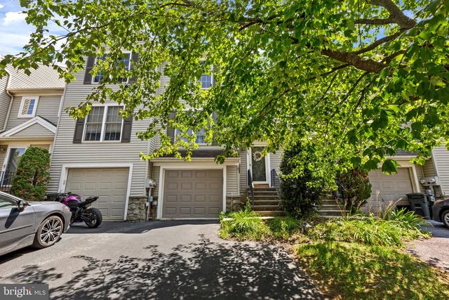 106 BANYAN CIRCLE DR, Lancaster, PA 17603